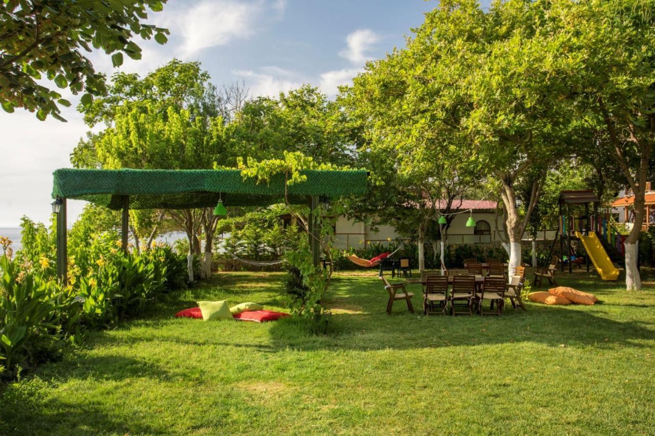 Troas Beach Hotel Tavakli Exterior photo